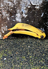 b98